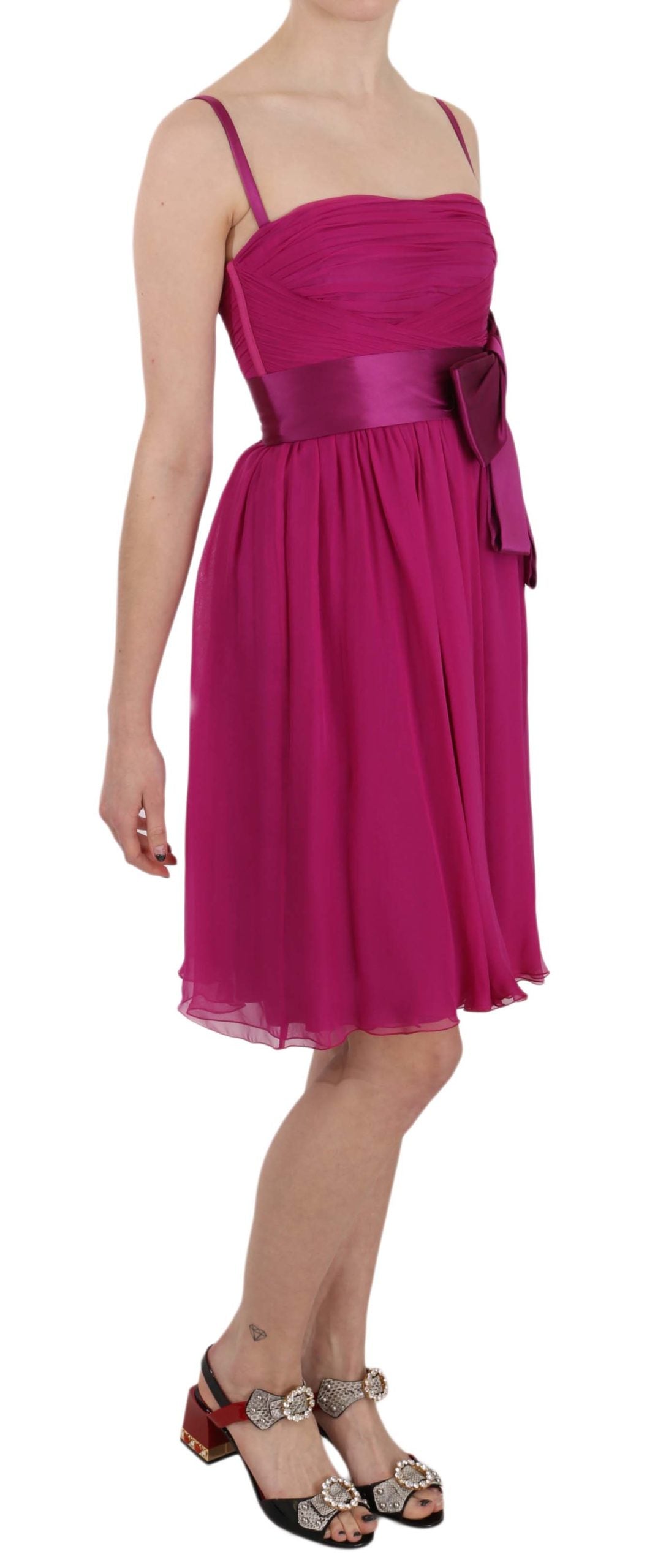 Dolce & Gabbana Elegante vestido delantero con lazo de seda rosa fucsia