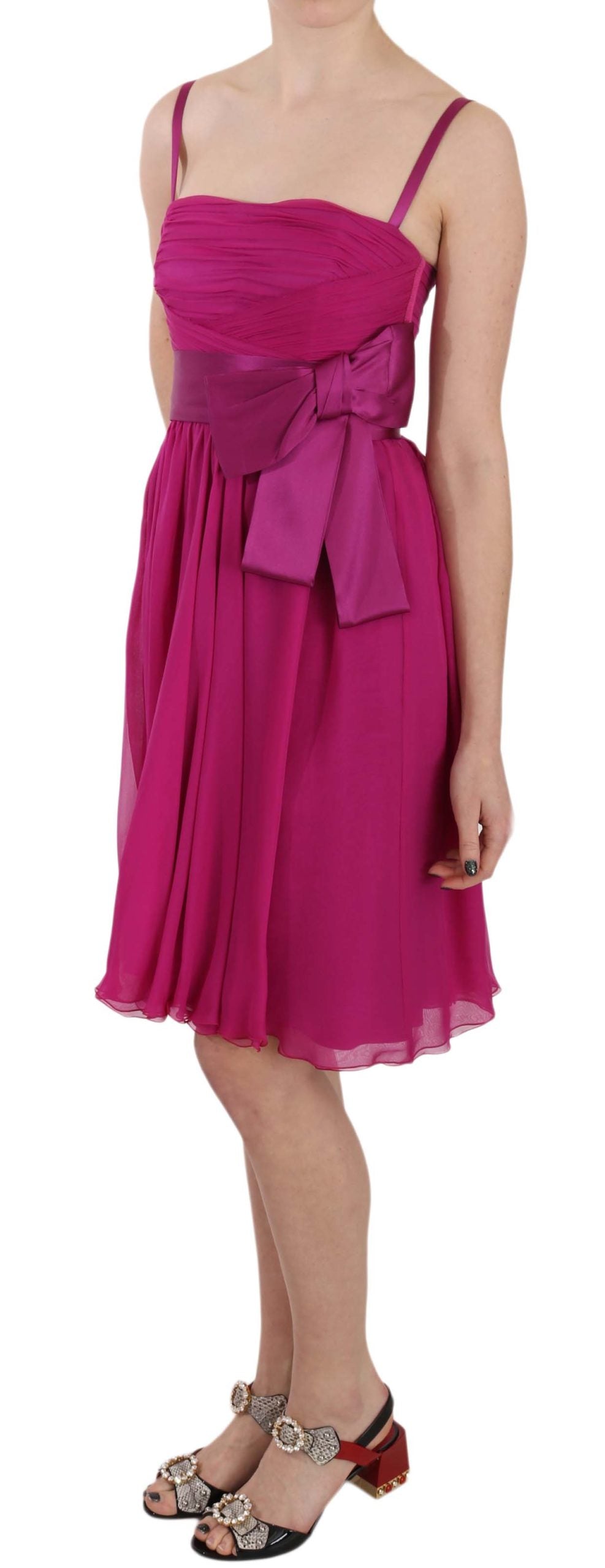 Dolce & Gabbana Elegante vestido delantero con lazo de seda rosa fucsia
