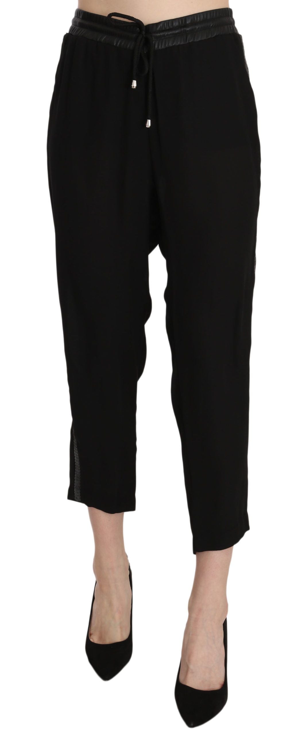 Guess Chic Pantalones cortos de cintura alta en elegante negro