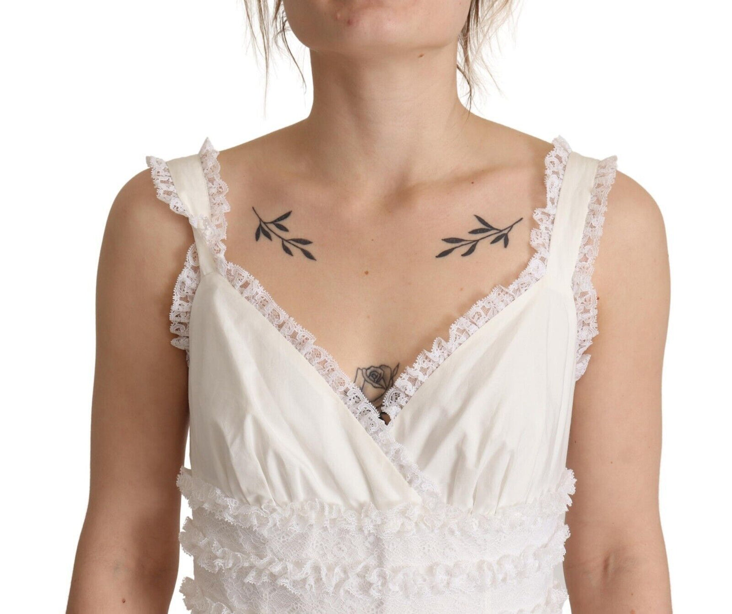 Dolce & Gabbana Elegante vestido largo evasé blanco con gradas