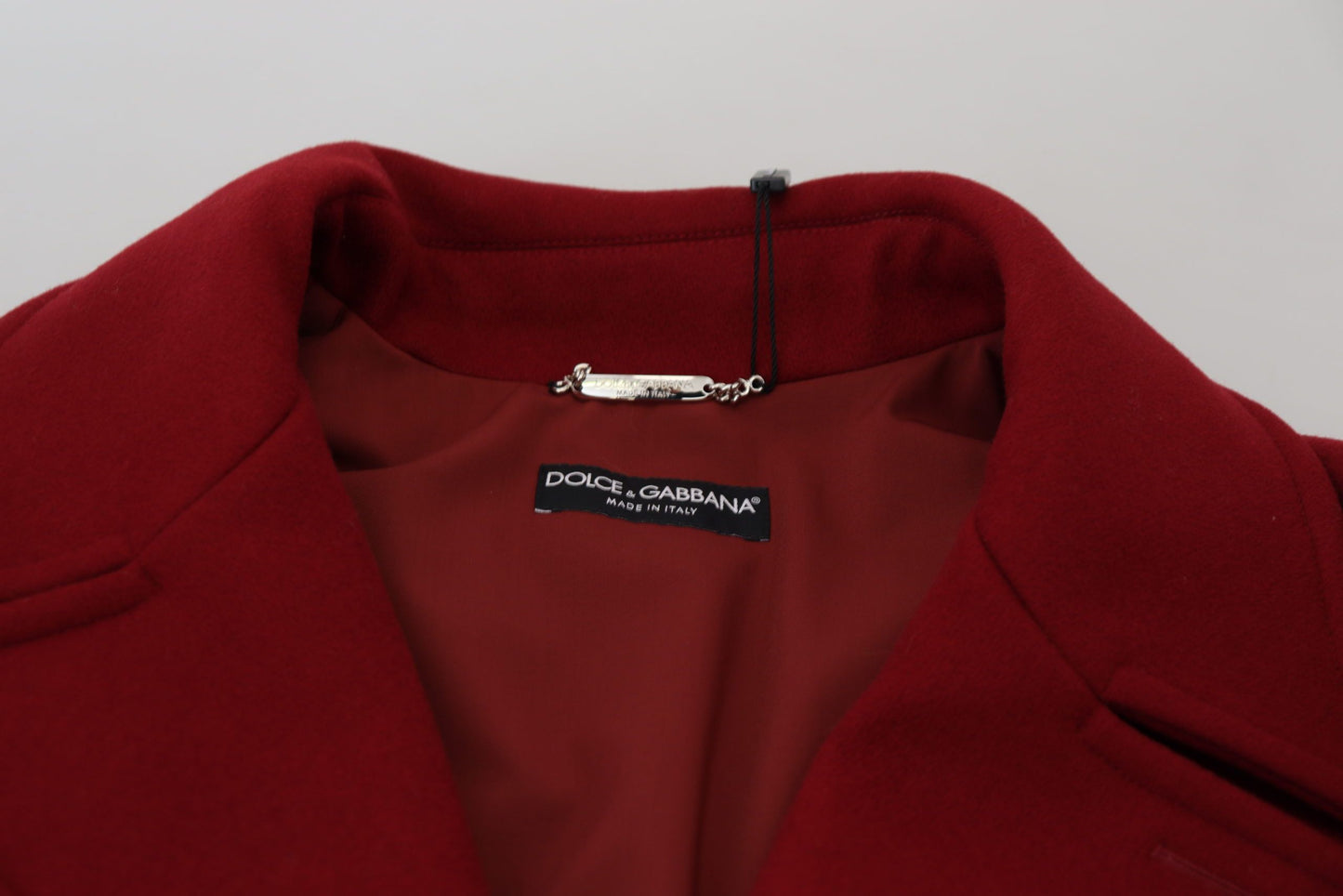 Dolce & Gabbana Elegant Red Double Breasted Wool Jacket – IT52 | L par Dolce & Gabbana | Disponible sur Sandy Store ByNet
