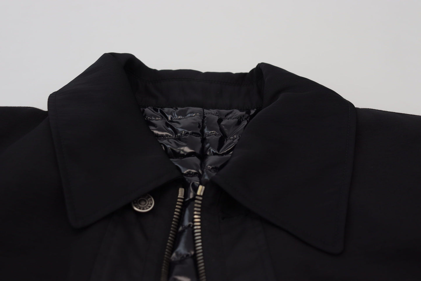 Dolce & Gabbana Elegante chaqueta de mezcla de lana negra con cremallera completa