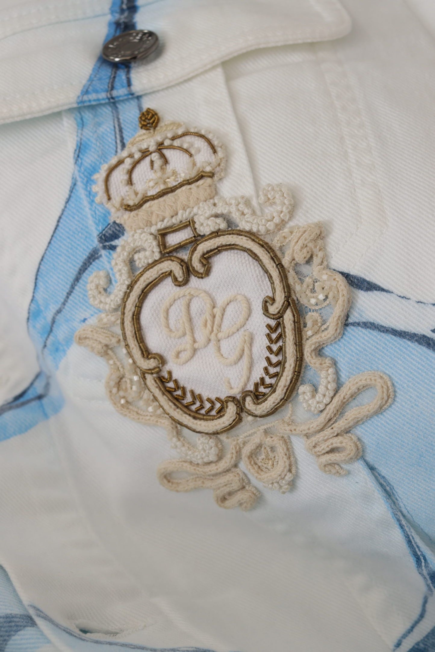 Dolce & Gabbana Chaqueta vaquera bordada con logo multicolor