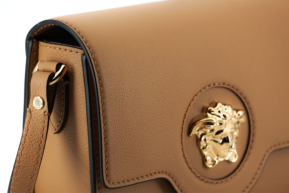 Versace Elegant Calf Leather Shoulder Bag in Brown – par Versace | Disponible sur Sandy Store ByNet