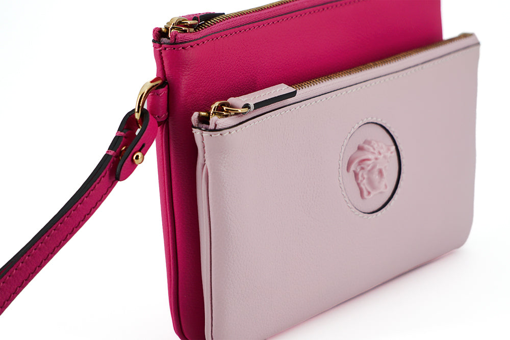 Versace Elegant Pink Leather Pouch Clutch – par Versace | Disponible sur Sandy Store ByNet