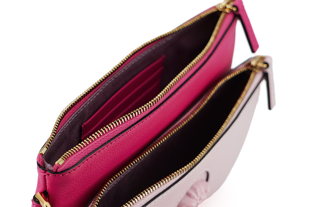 Versace Elegant Pink Leather Pouch Clutch – par Versace | Disponible sur Sandy Store ByNet