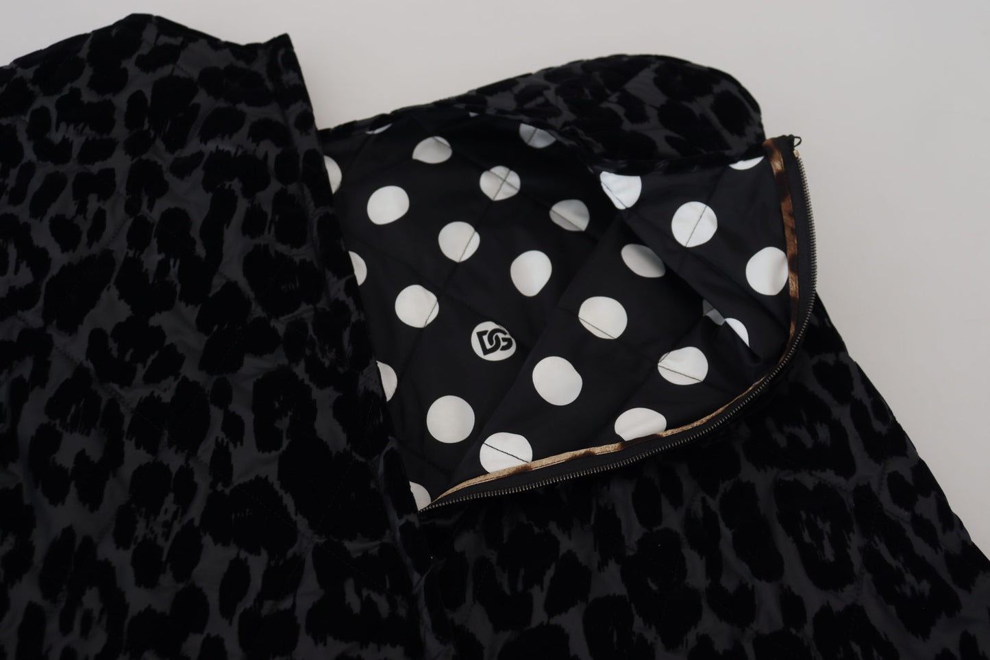 Dolce & Gabbana Minivestido recto elegante con estampado de leopardo
