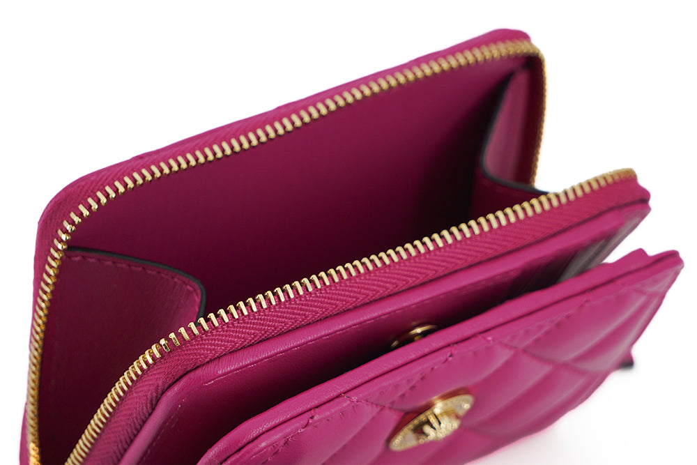 Versace Elegant Purple Quilted Leather Wallet – par Versace | Disponible sur Sandy Store ByNet