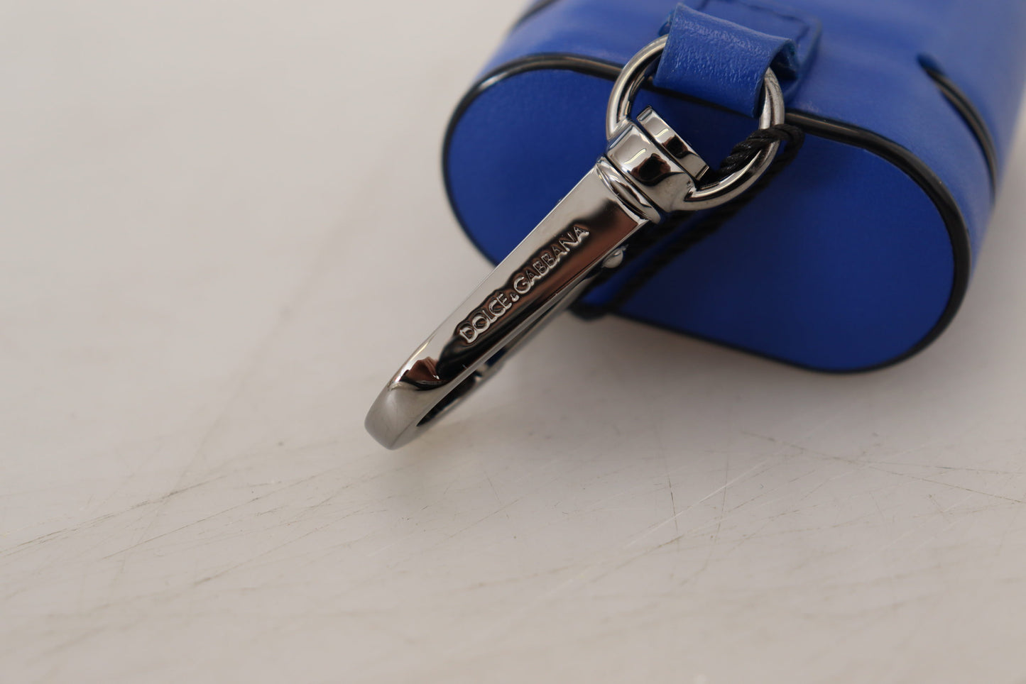 Dolce & Gabbana Elegante funda para Airpods de cuero azul