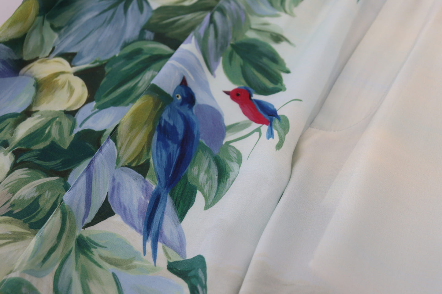 Dolce & Gabbana Pantalones llamativos de seda multicolor