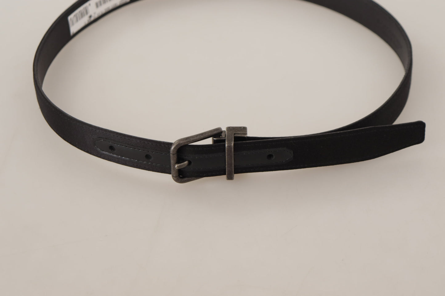 Dolce & Gabbana Elegante Cinturón de Piel Negro con Hebilla de Metal