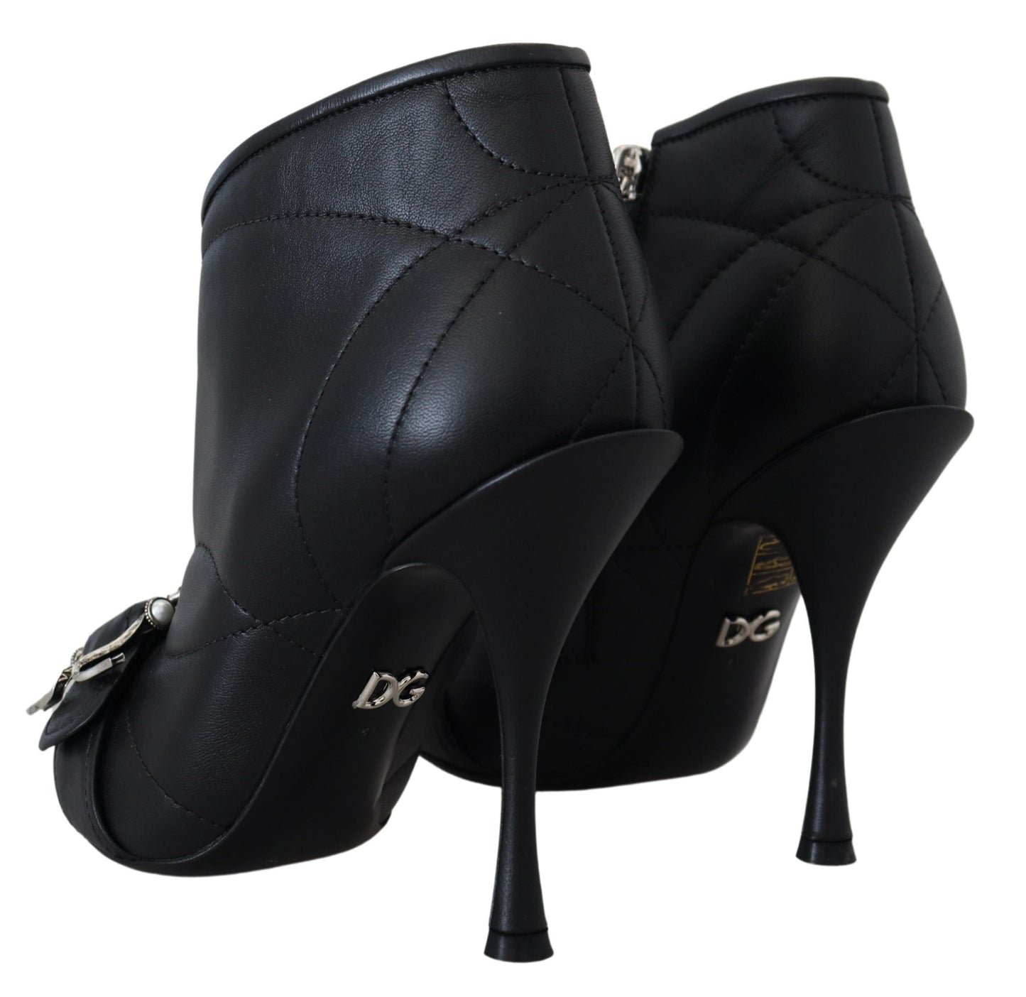 Dolce & Gabbana Elegant Black Quilted Leather Booties – EU39/US8.5 par Dolce & Gabbana | Disponible sur Sandy Store ByNet