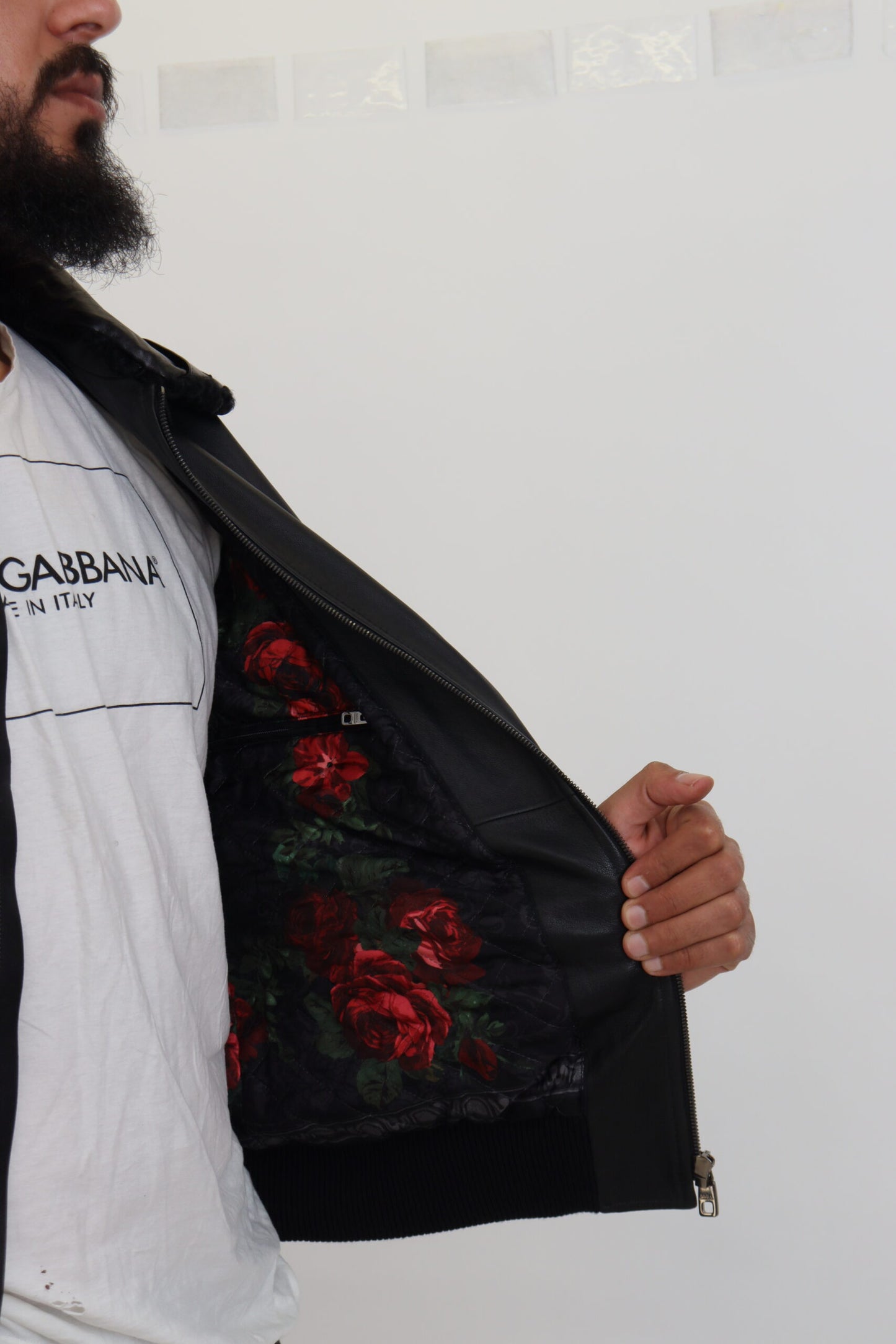 Dolce & Gabbana Chaqueta elegante de cuero negro con forro de seda