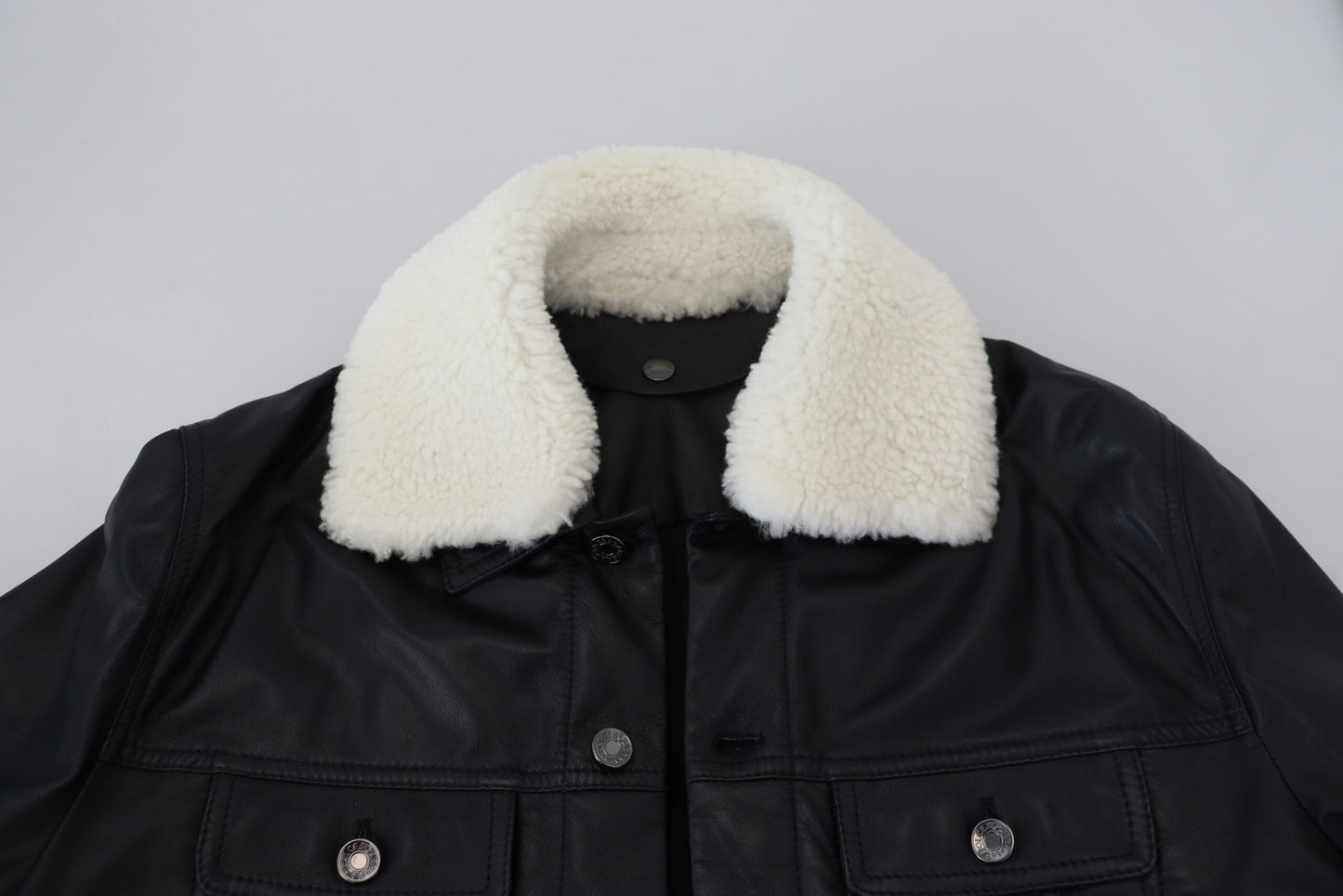 Dolce & Gabbana Elegante chaqueta bomber de cuero negra