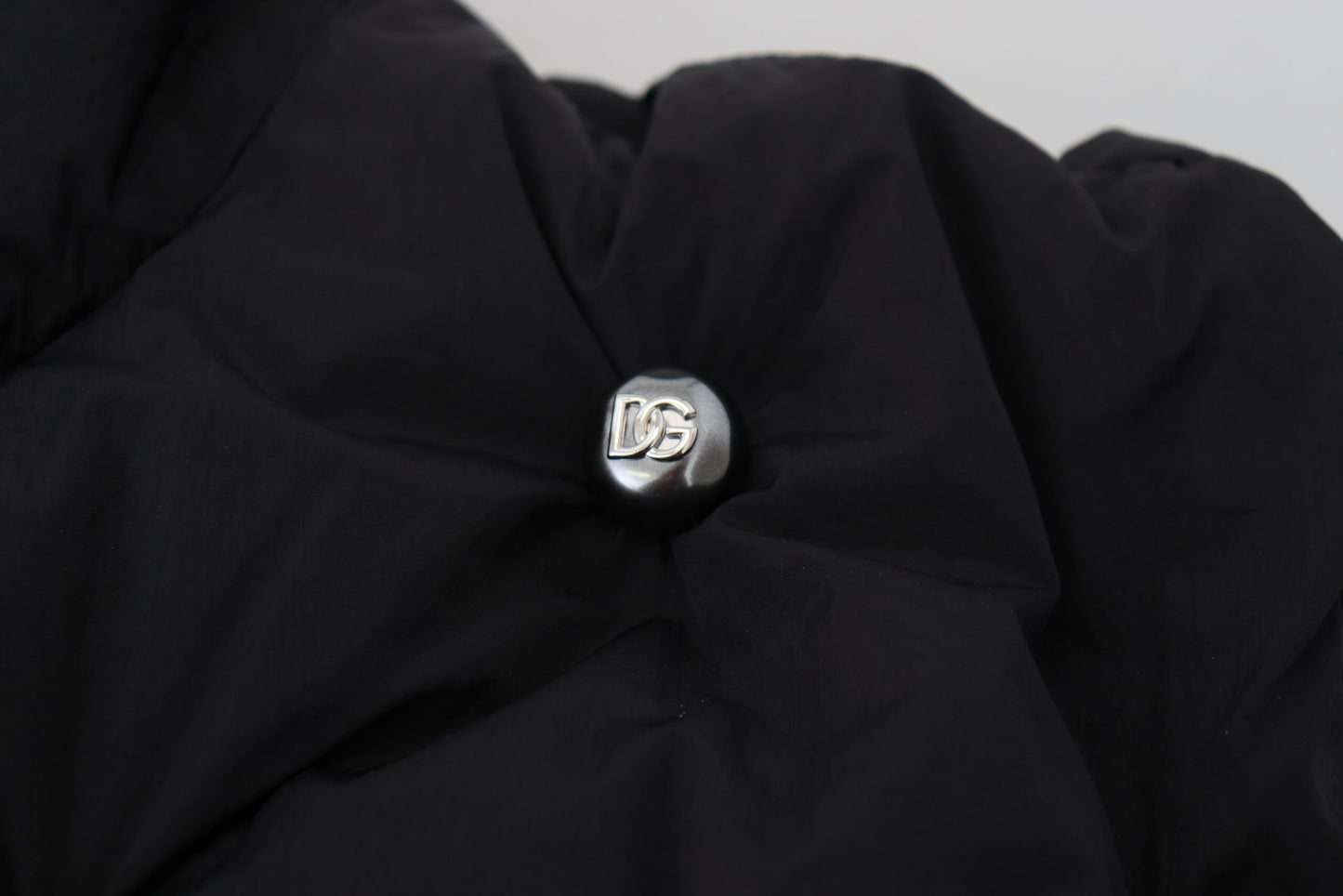 Dolce & Gabbana Elegante chaqueta sin mangas negra