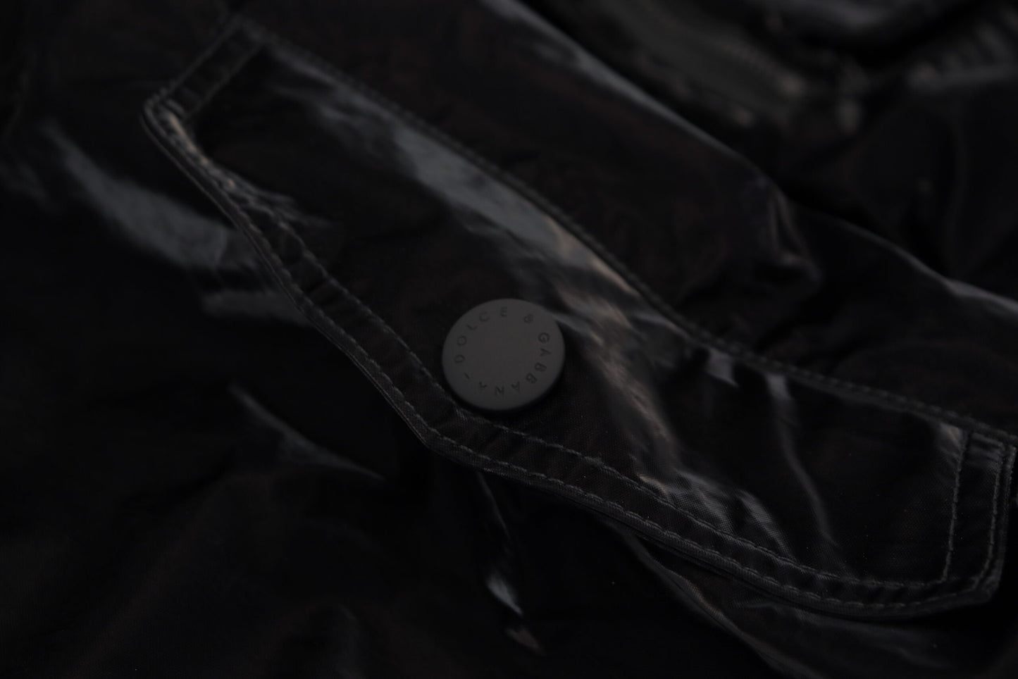 Dolce & Gabbana Elegante chaqueta bomber negra con capucha