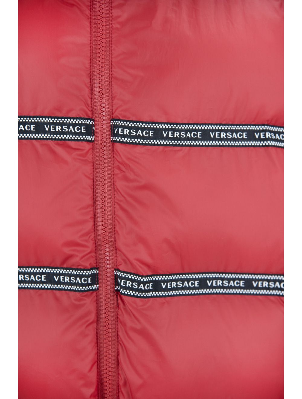 Elegant Red Versace Logo Vest with Detachable Hood – IT46 | S par Versace | Disponible sur Sandy Store ByNet