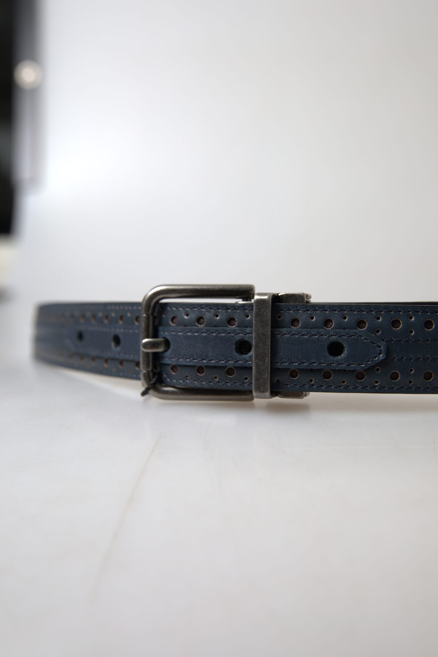 Dolce & Gabbana Elegante Cinturón De Piel Azul Con Hebilla De Metal