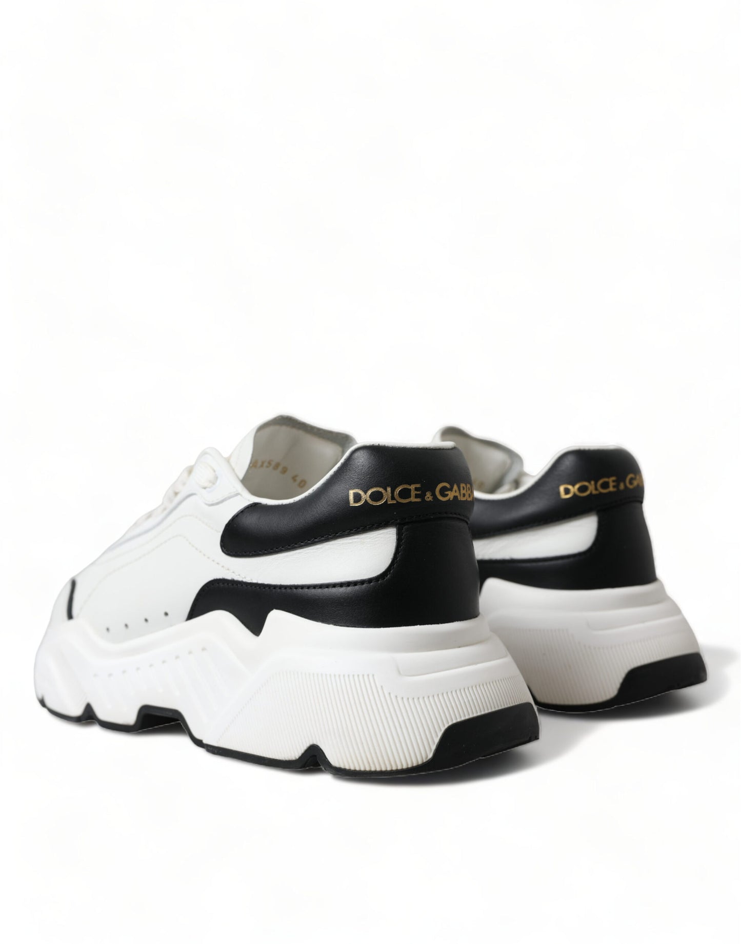 Dolce & Gabbana Zapatillas elegantes de cuero Daymaster en blanco y negro