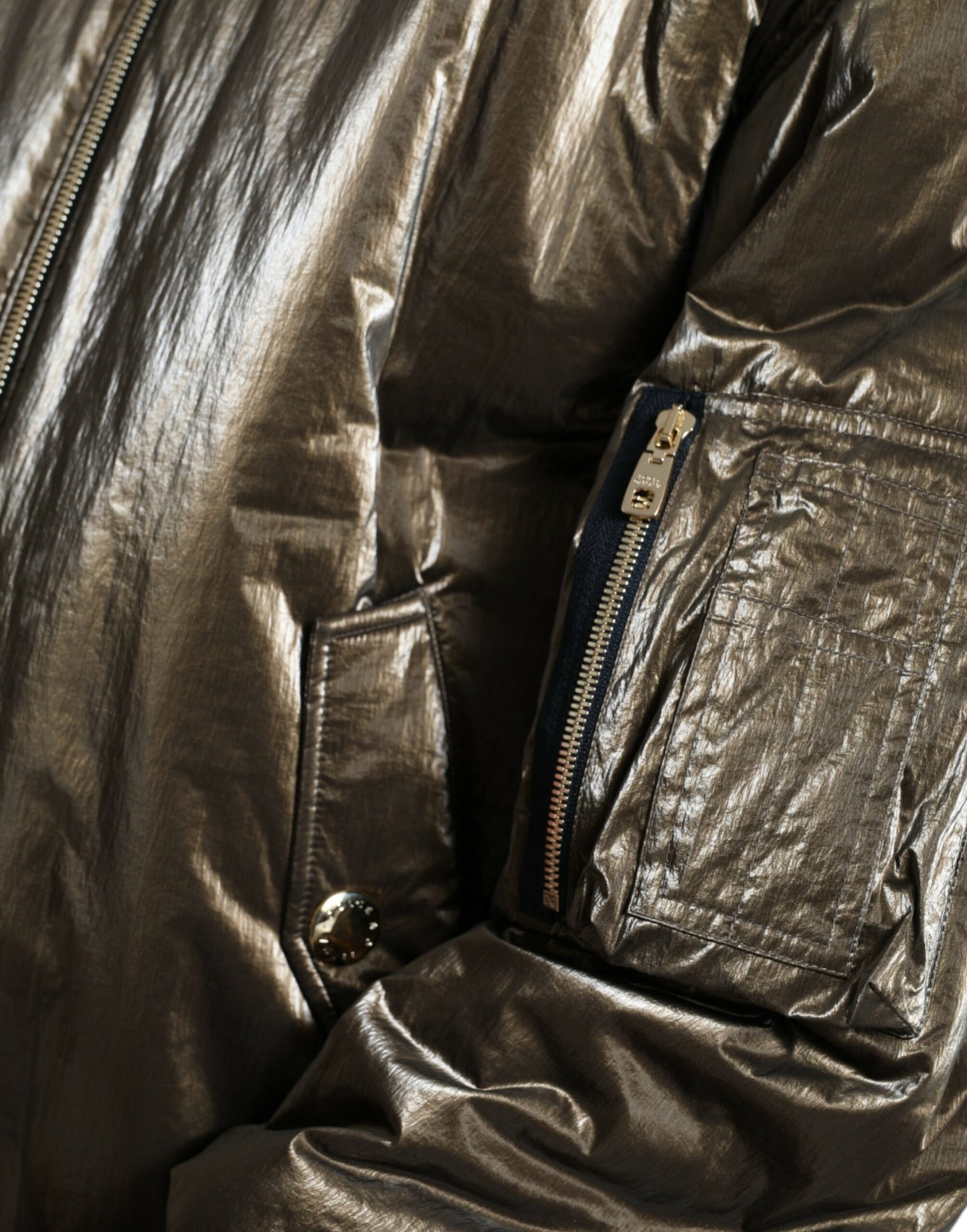 Dolce & Gabbana Elegante cazadora bomber bronce