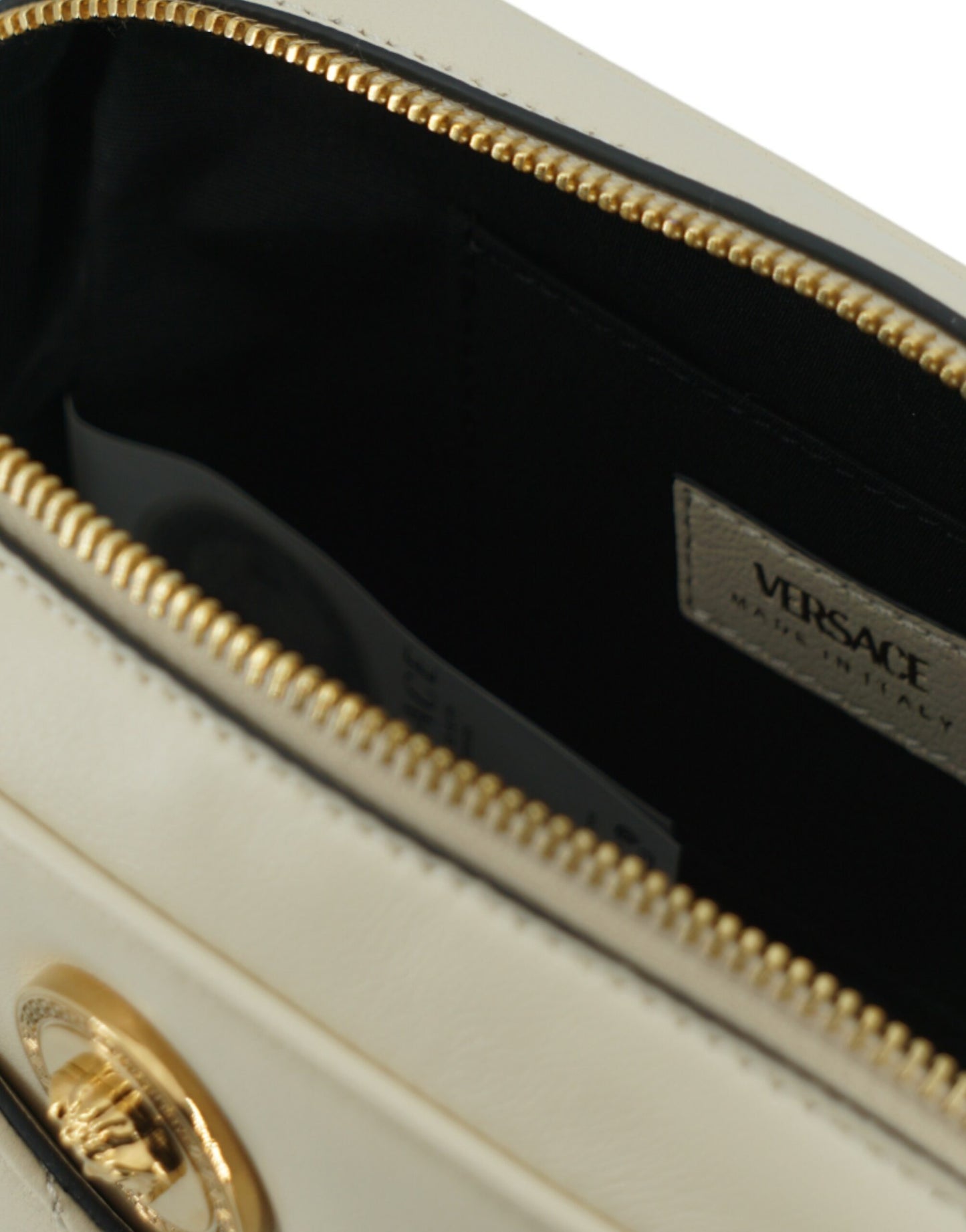 Versace Elegant White Lamb Leather Camera Bag – par Versace | Disponible sur Sandy Store ByNet