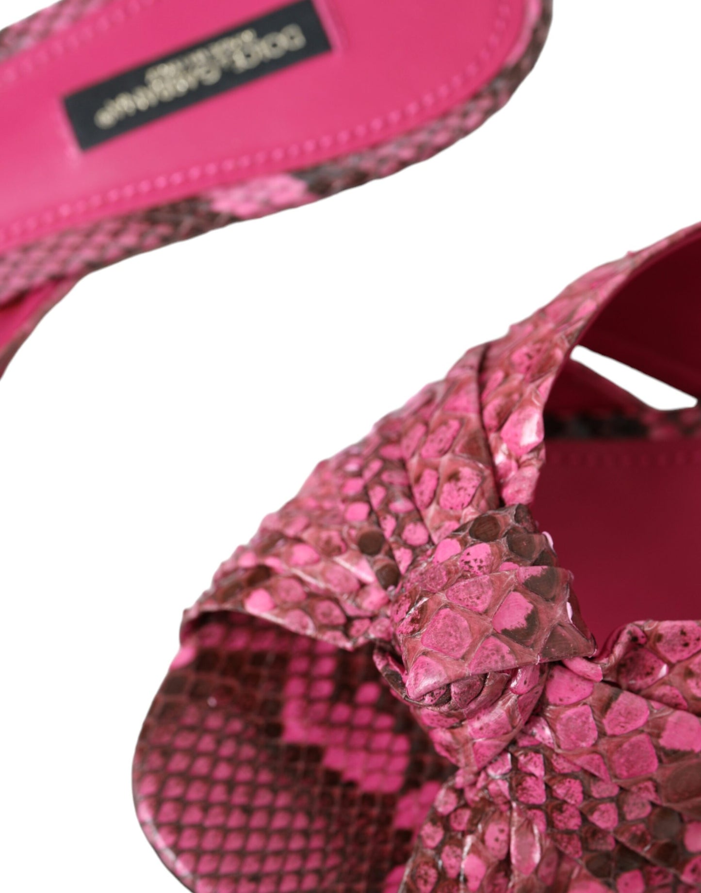 Dolce & Gabbana Zapatos tipo chanclas con tacón tipo gatito de cuero exótico rosa