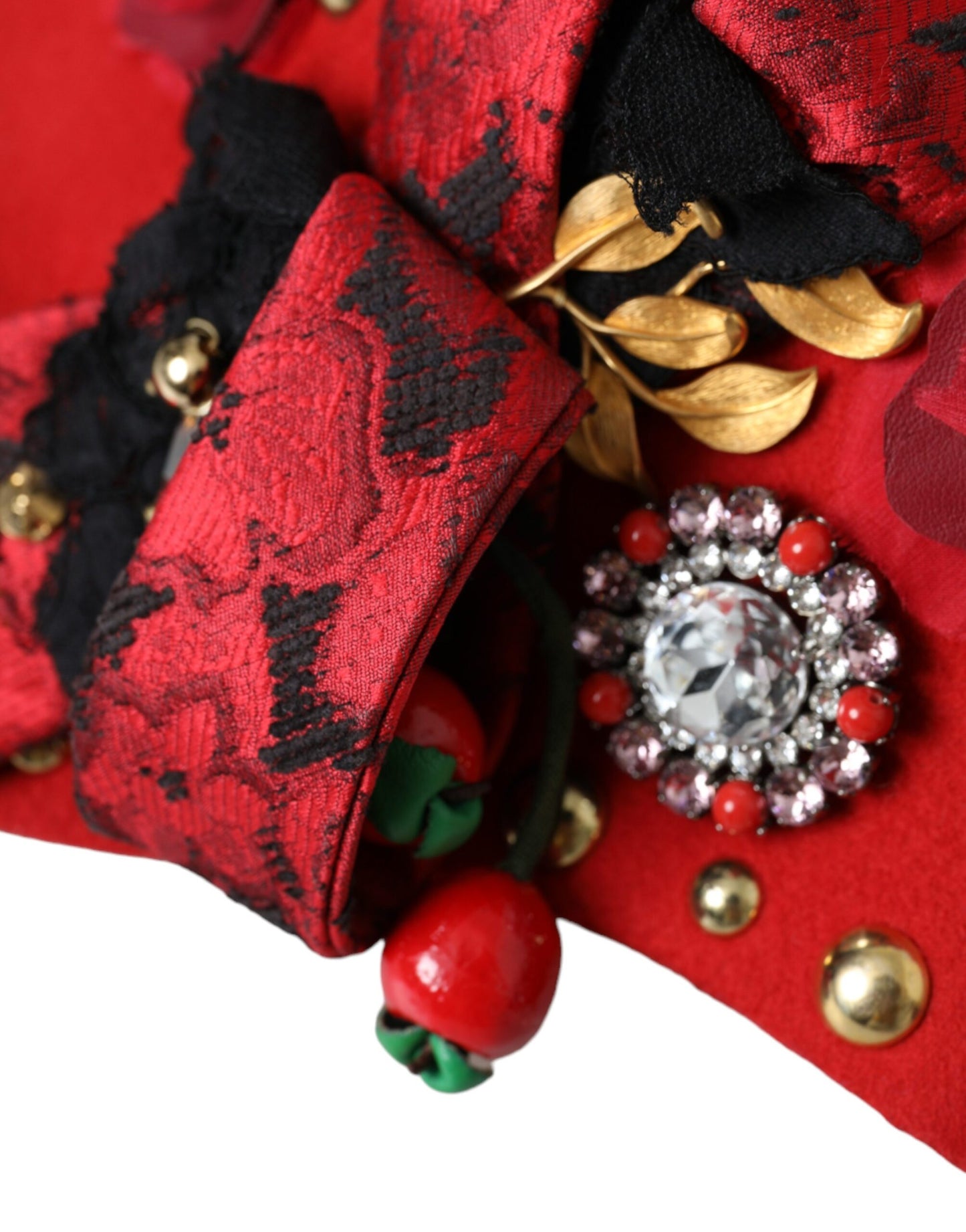 Dolce & Gabbana Sombrero adornado con broche de rosas doradas y cristales rojos
