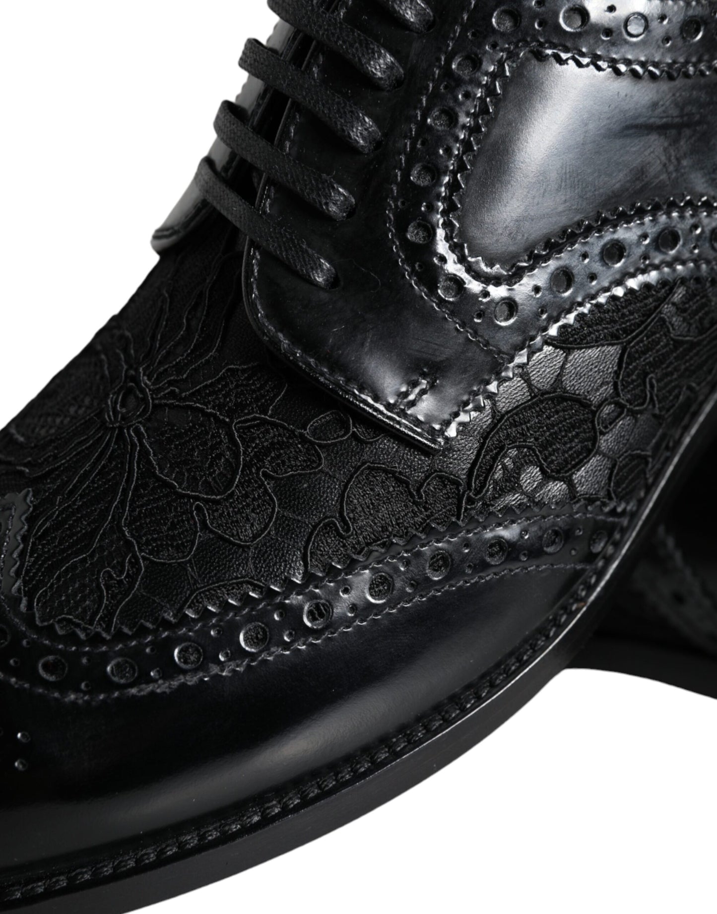 Dolce & Gabbana Zapatos formales de vestir con encaje floral de cuero negro