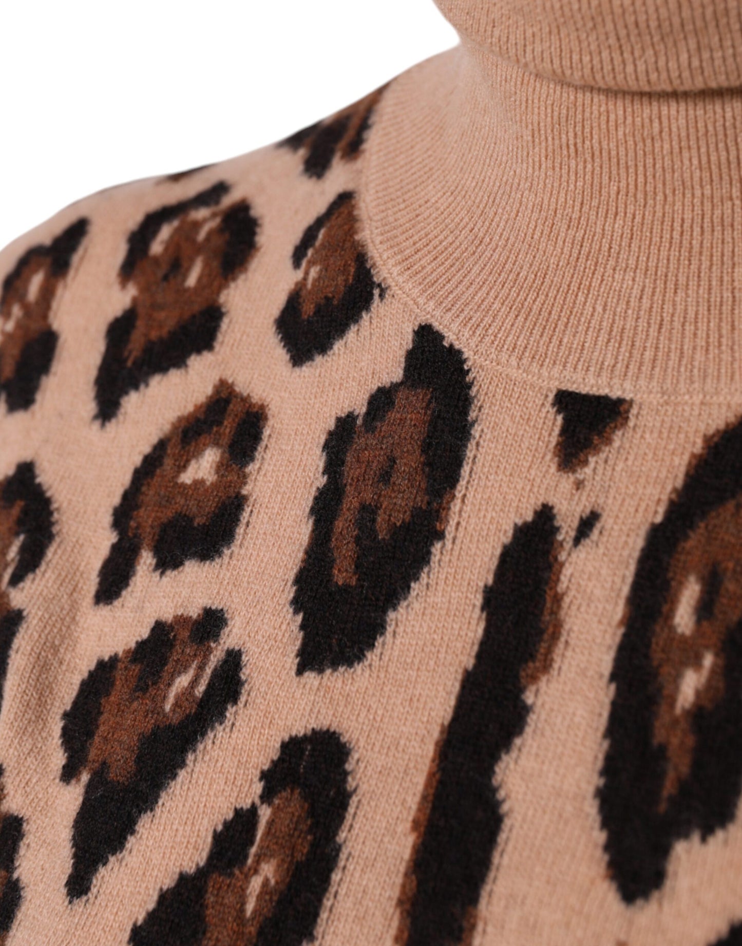 Dolce & Gabbana Top de cuello alto de lana con estampado de leopardo beige