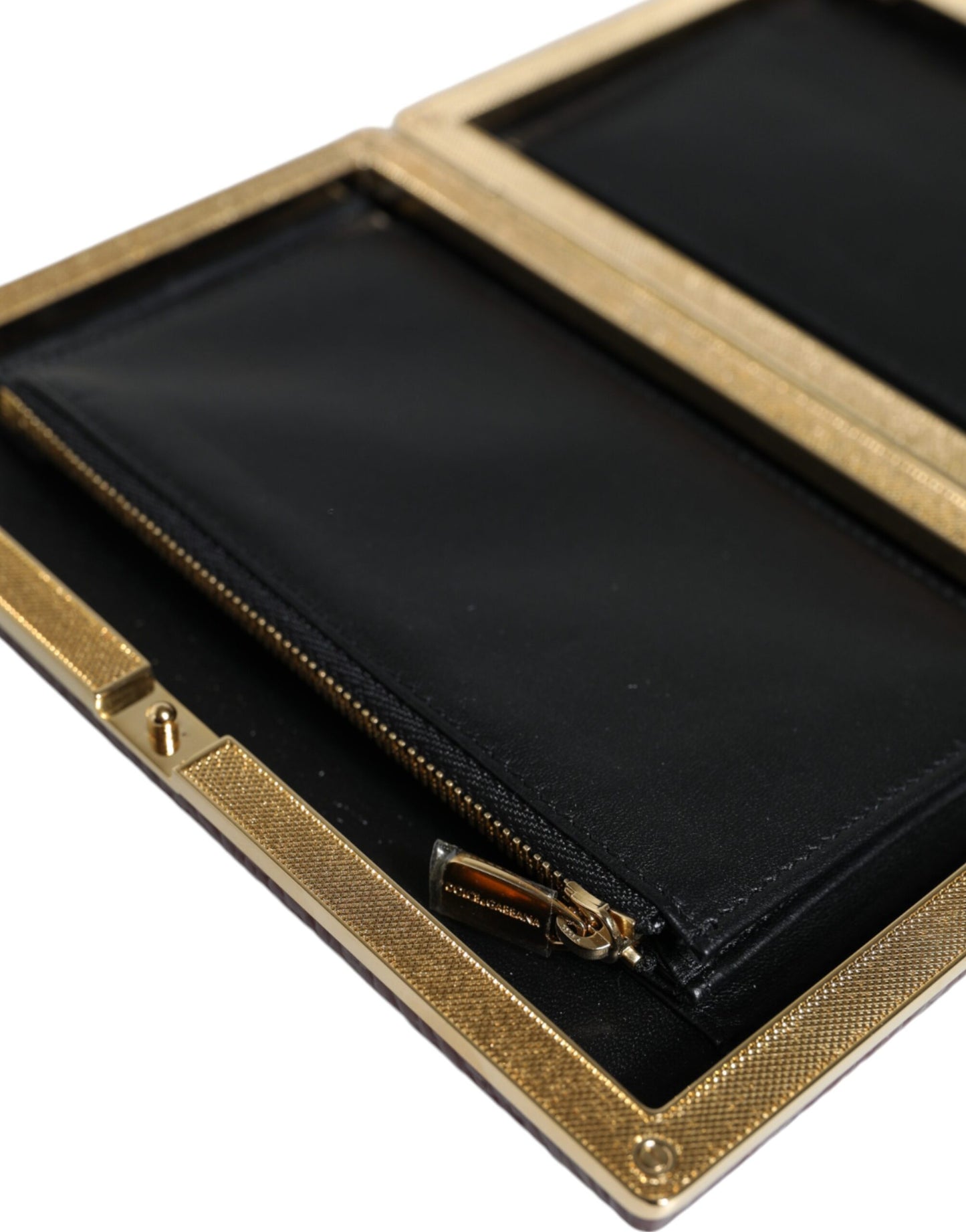 Dolce & Gabbana Maroon Leather Clutch Evening Crossbody Bag – par Dolce & Gabbana | Disponible sur Sandy Store ByNet