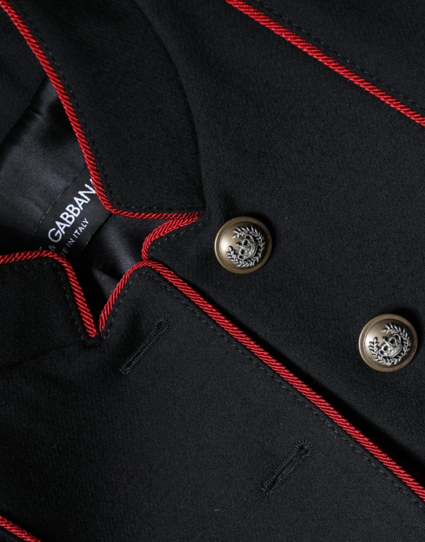 Dolce & Gabbana Gabardina negra con botonadura única
