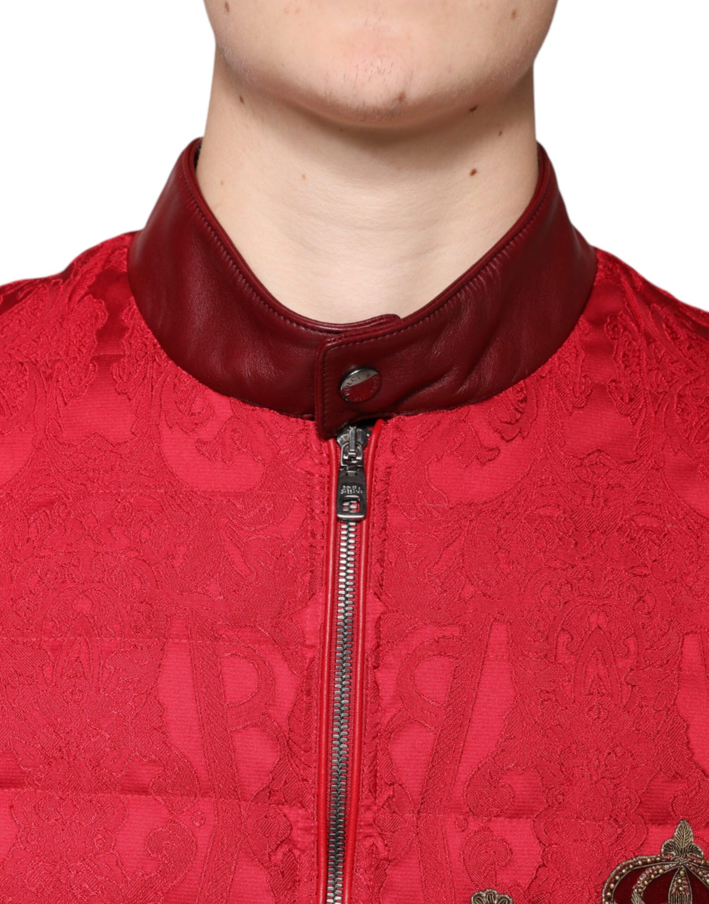 Dolce & Gabbana Chaqueta bomber acolchada roja con logo de corona dorada
