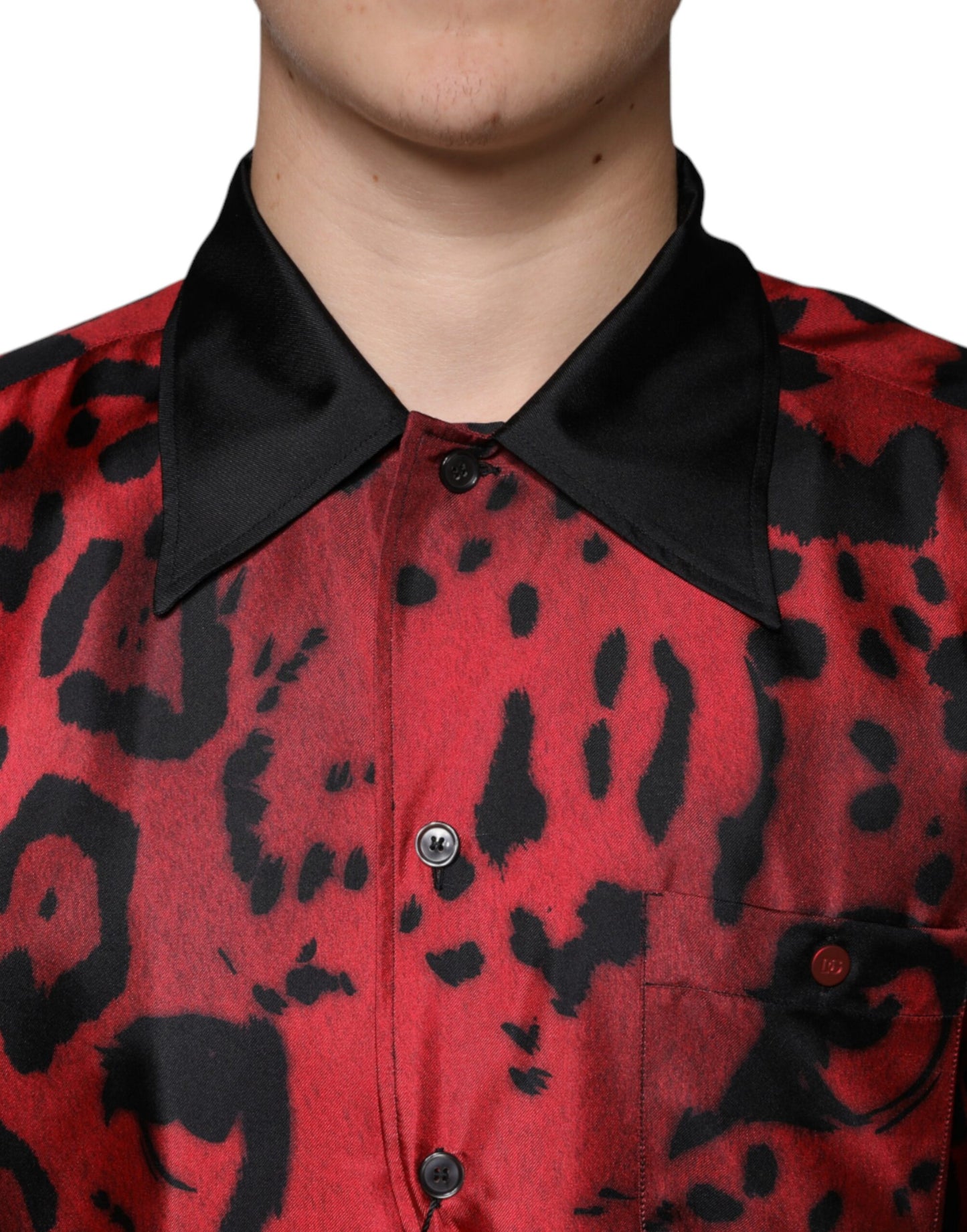 Dolce & Gabbana Camisa casual con botones de seda de leopardo rojo