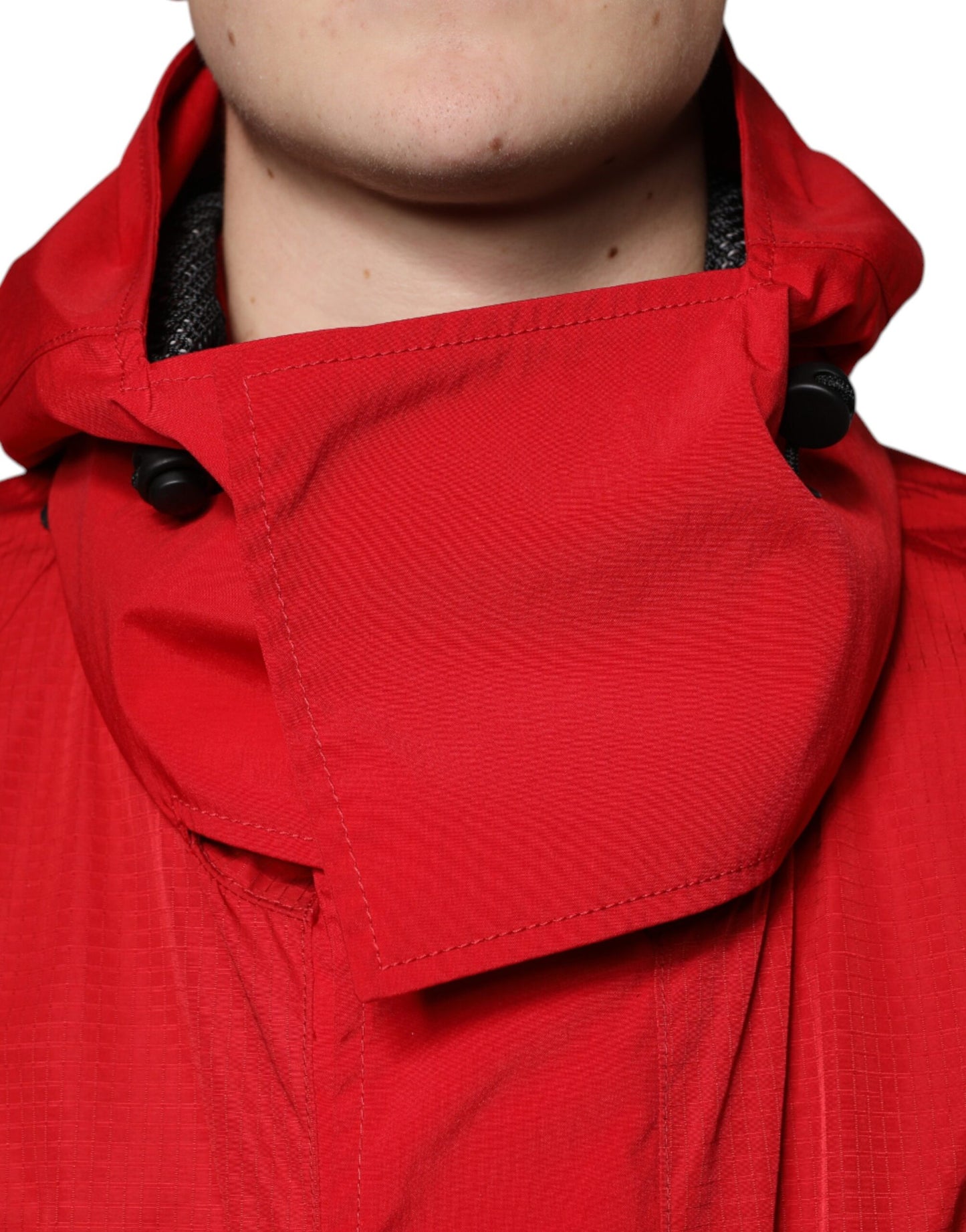 Parka Dolce & Gabbana con capucha de nailon rojo y cremallera completa para hombre