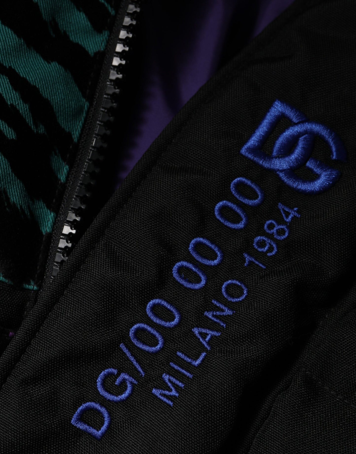 Chaqueta acolchada de nailon negra con cremallera completa para hombre de Dolce & Gabbana