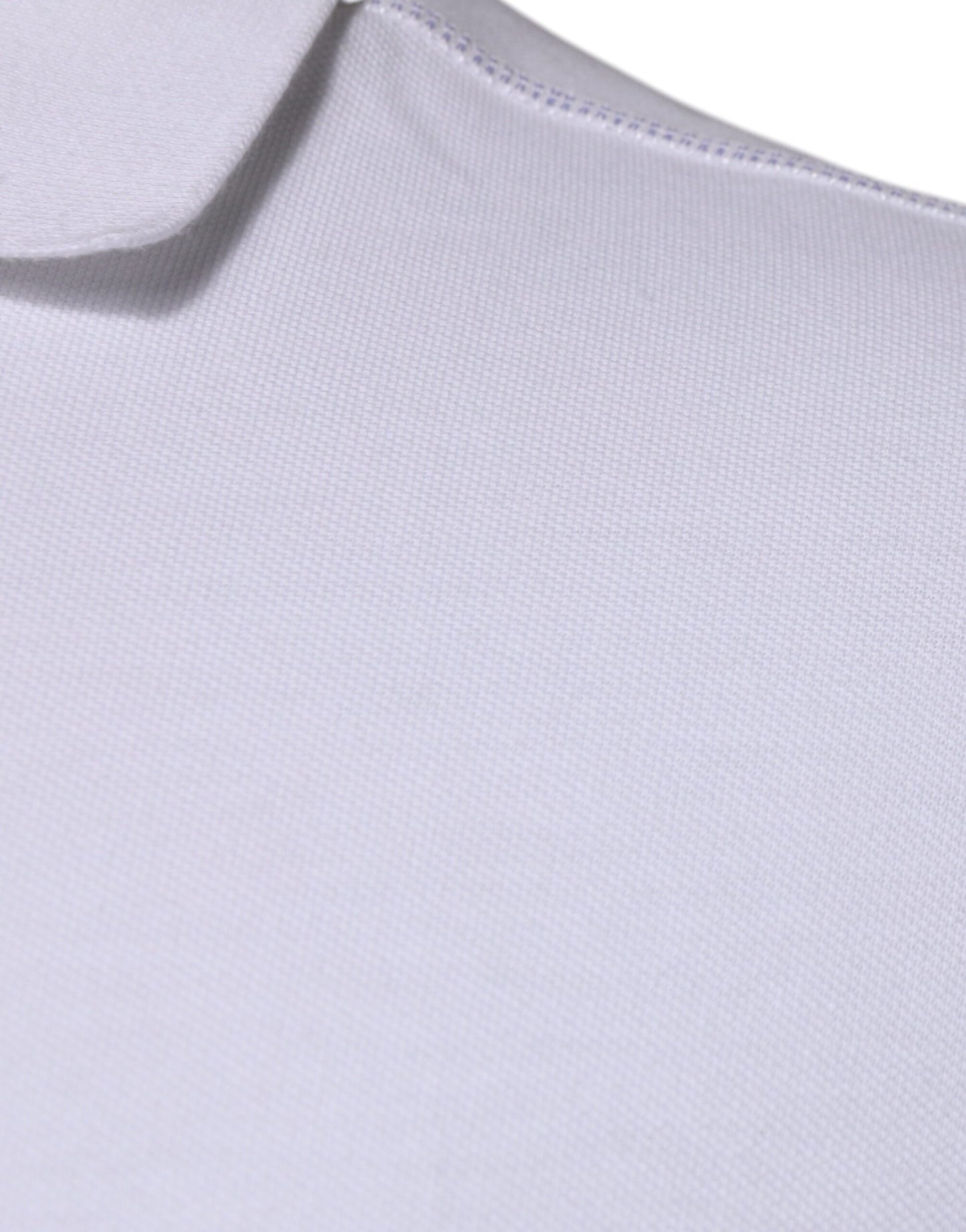 Polo de algodón blanco con cuello y placa del logotipo de Dolce & Gabbana
