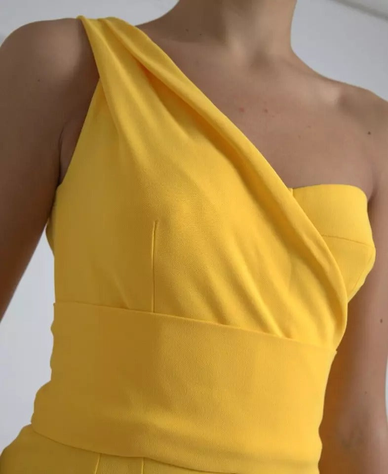 Dolce & Gabbana Yellow One Shoulder Side Slit Midi Dress – IT40|S par Dolce & Gabbana | Disponible sur Sandy Store ByNet