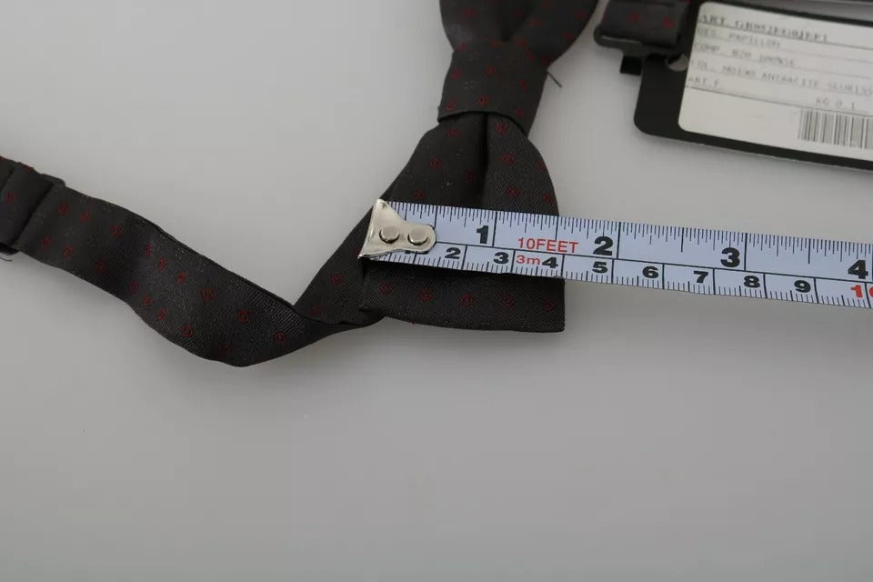 Dolce & Gabbana Gray Dotted Silk Adjustable Neck Bow Tie – par Dolce & Gabbana | Disponible sur Sandy Store ByNet