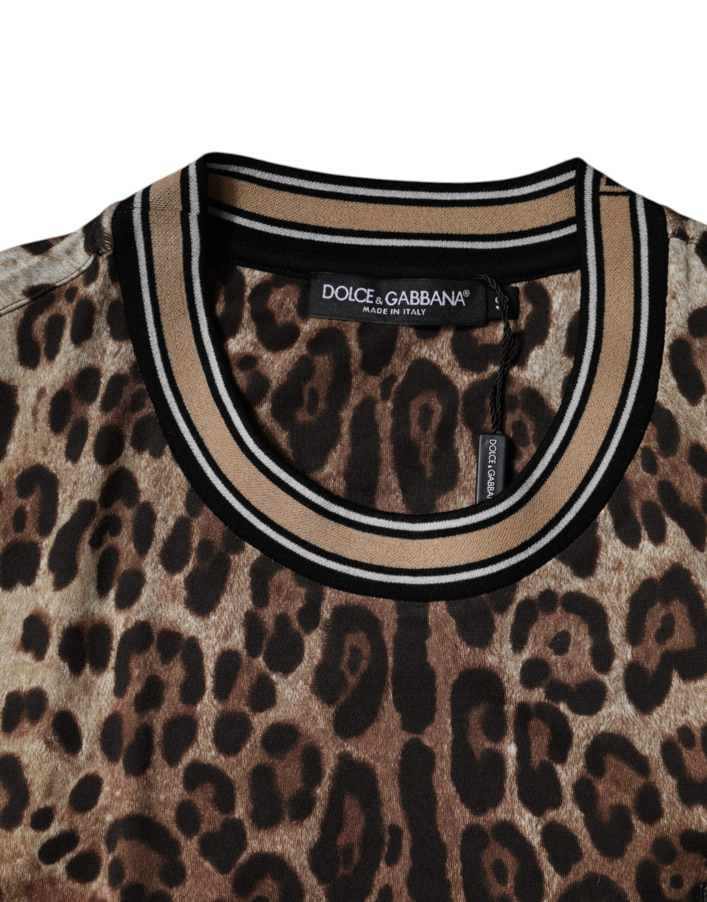 Camiseta de manga corta con cuello redondo y estampado de leopardo marrón de Dolce & Gabbana
