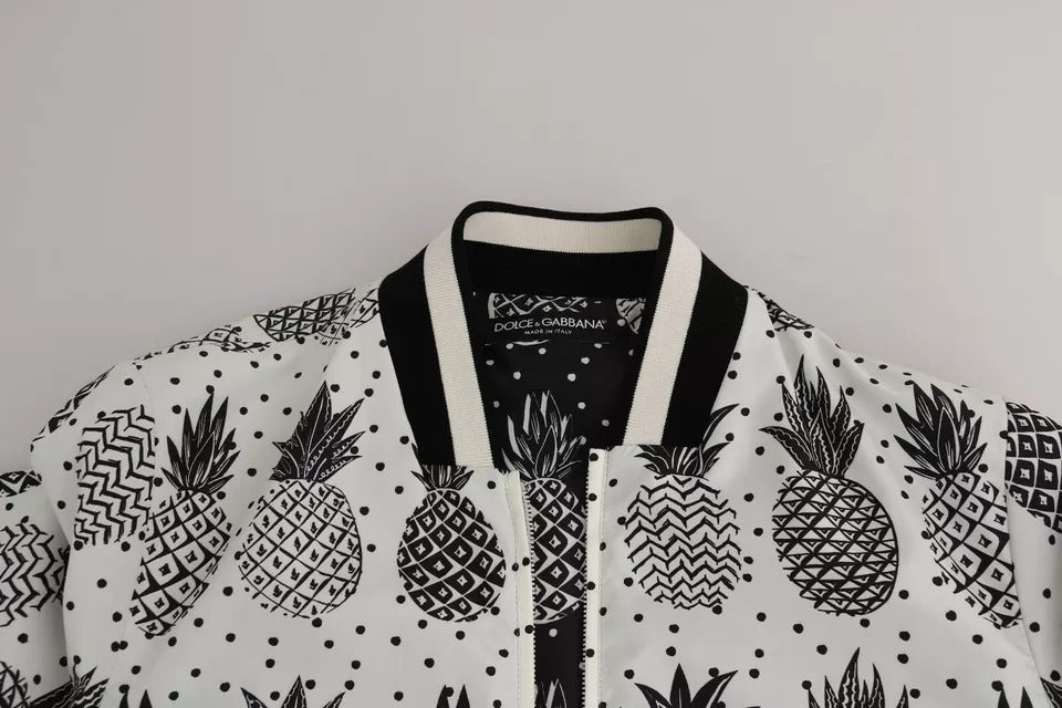 Chaqueta bomber con estampado de piña en blanco y negro de Dolce & Gabbana