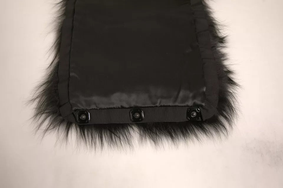 Bufanda chal cruzada con cuello de hombro de piel negra de Dolce & Gabbana