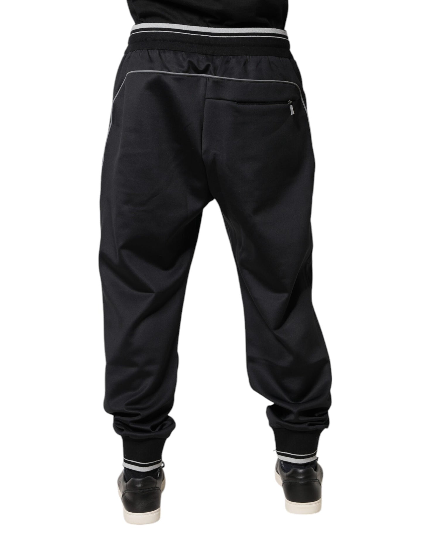 Dolce & Gabbana Black Polyester Logo Jogger Pants – IT60 | 3XL par Dolce & Gabbana | Disponible sur Sandy Store ByNet