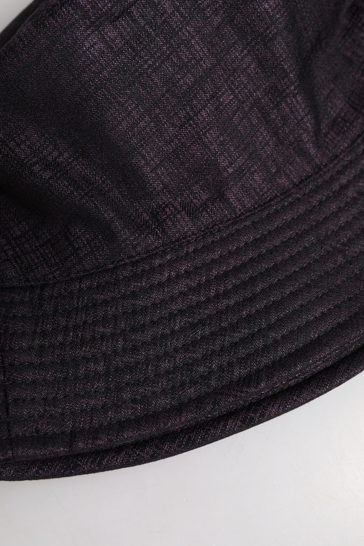Dolce & Gabbana Black Wide Brim Nylon Bucket Hat – 59 cm|L par Dolce & Gabbana | Disponible sur Sandy Store ByNet