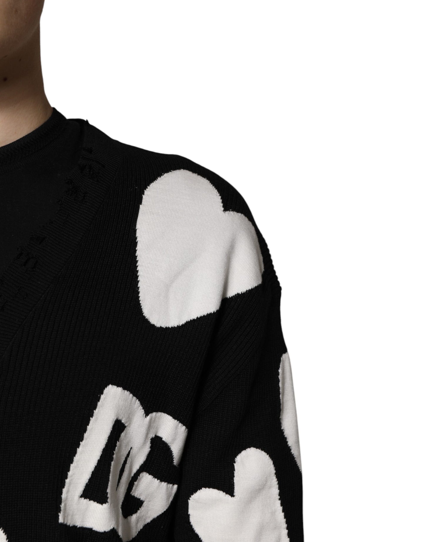 Suéter de cuello redondo de seda con corazones negros de Dolce & Gabbana