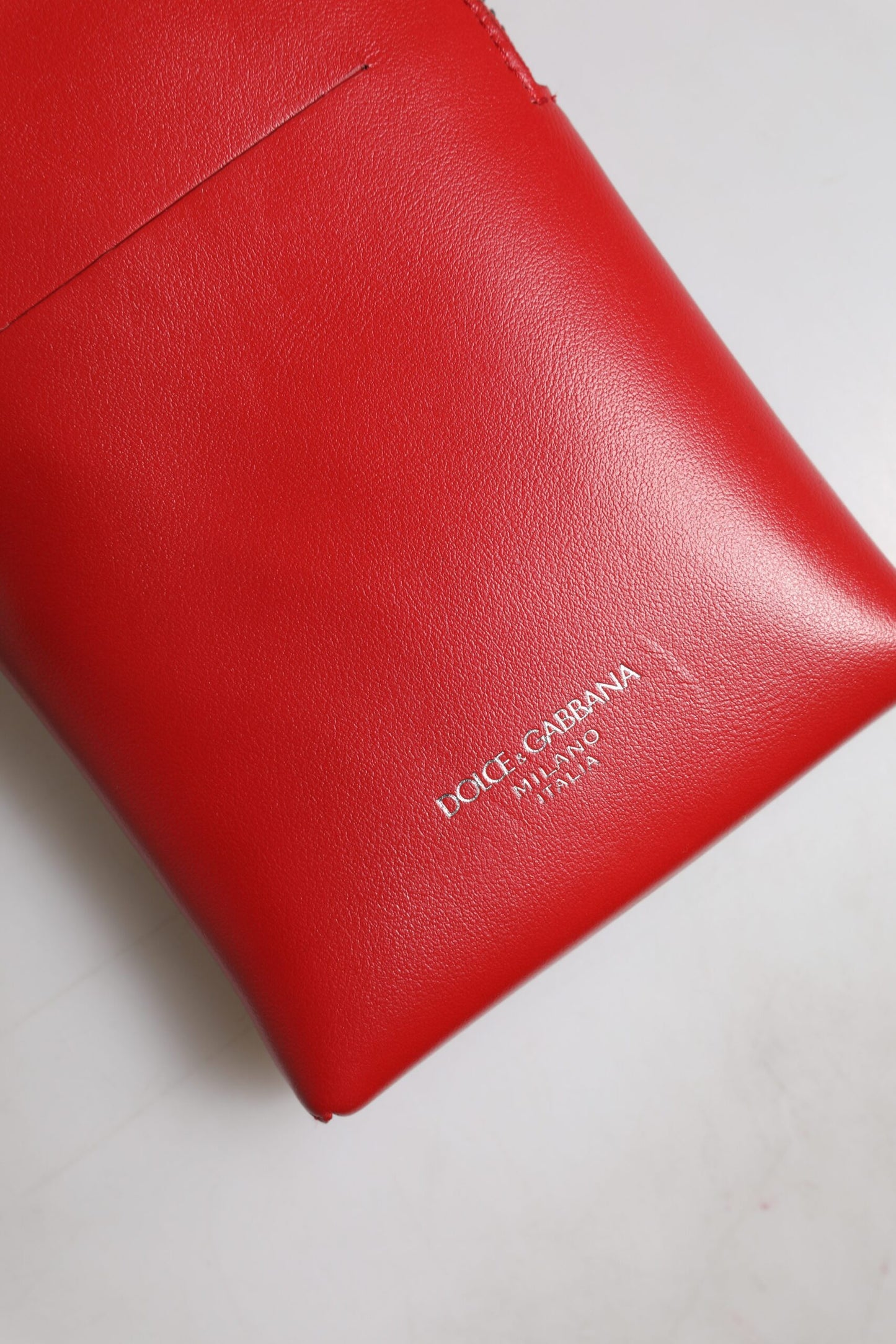 Bolso bandolera de cuero rojo Dolce & Gabbana con correa para el cuello