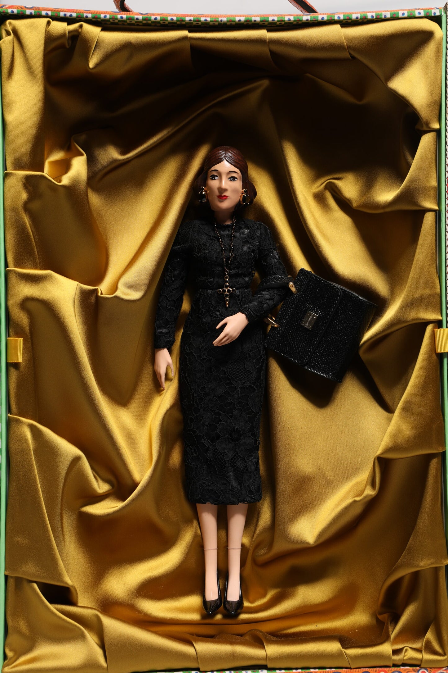 Poupées Dolce & Gabbana en céramique, porcelaine, cuir et robe noire