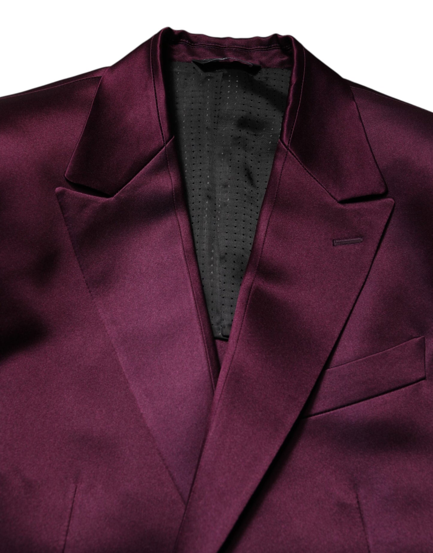 Traje de tres piezas de seda morado oscuro de Dolce & Gabbana con botonadura sencilla