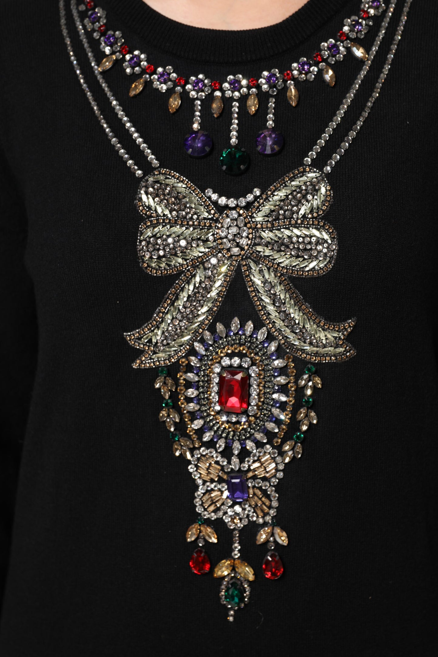 Suéter de cachemira negra con cristales de Dolce & Gabbana