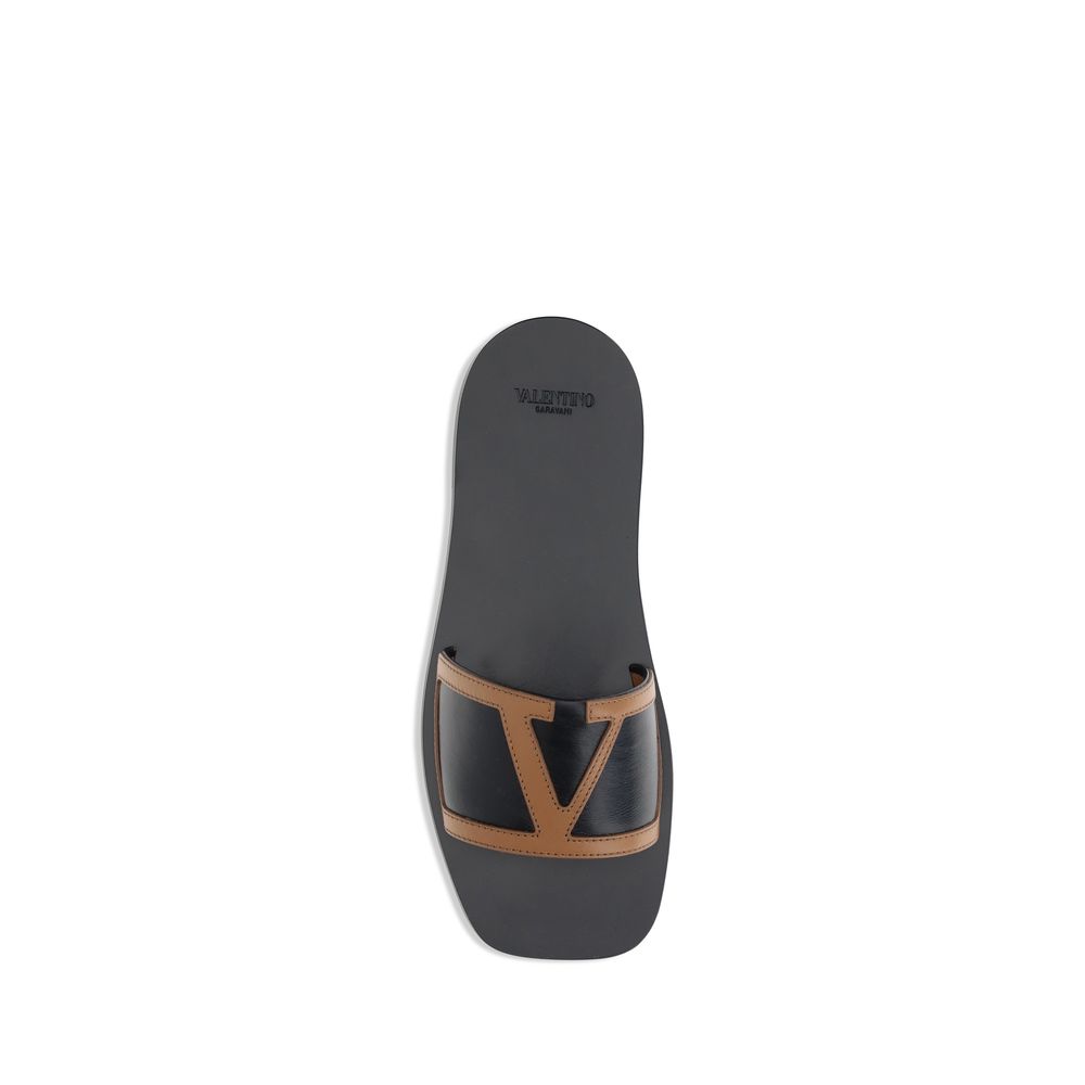 Valentino Garavani Viva Superstar Sandals