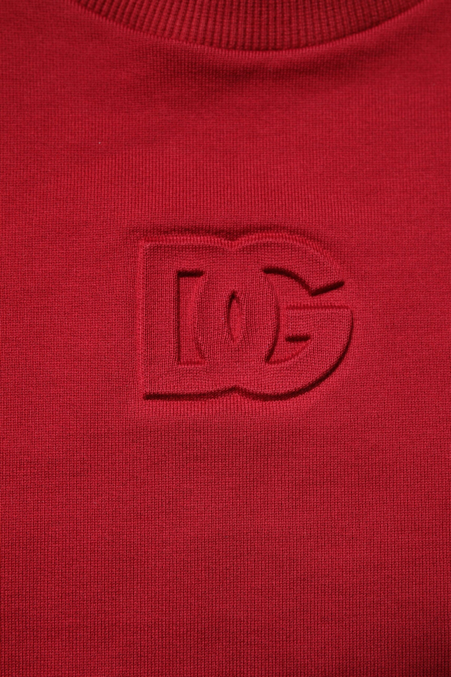 Suéter de cuello redondo de algodón con logotipo rojo en relieve de Dolce & Gabbana